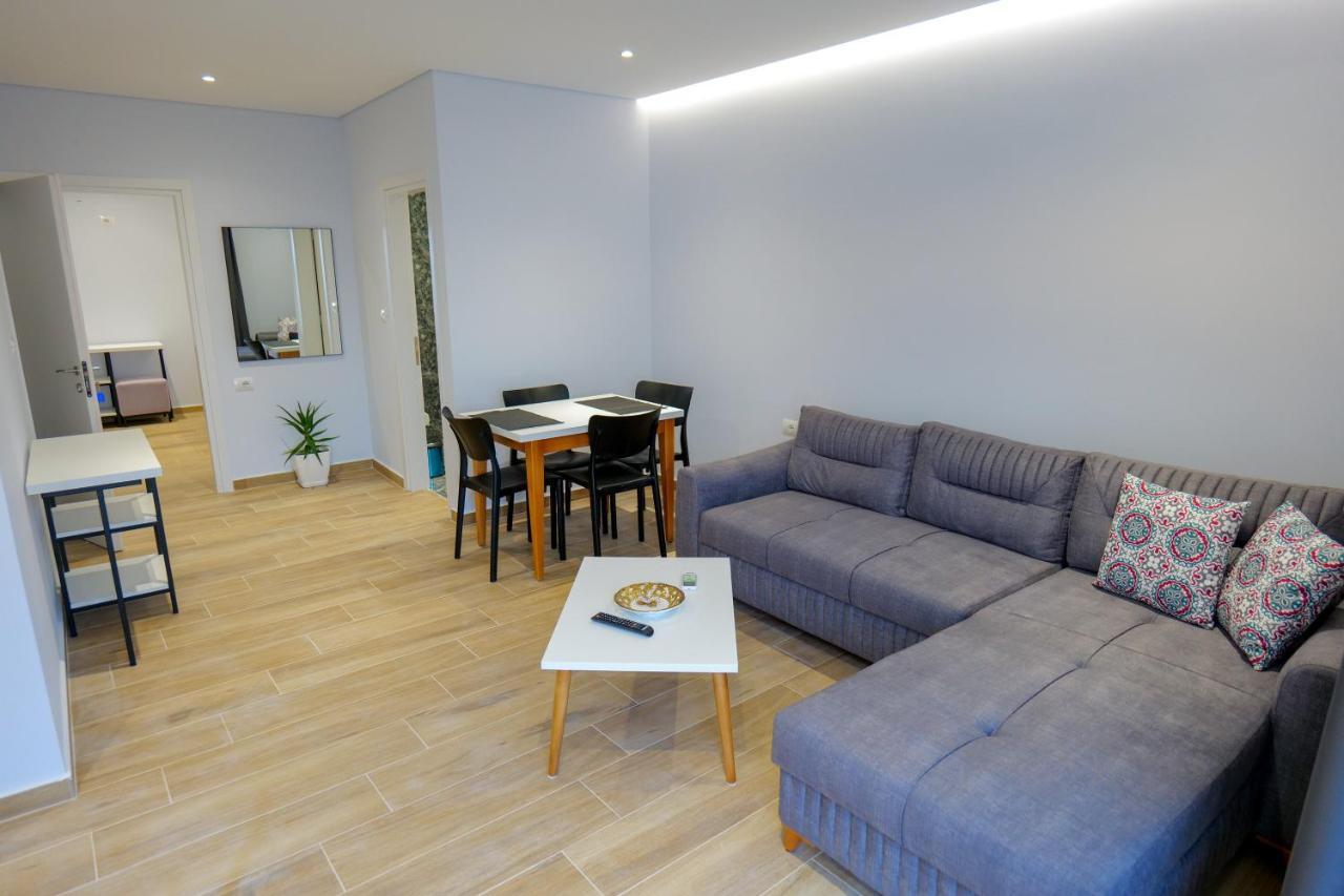 Gjoka Apartments, In Front Of Bougainville Bay Sarandë エクステリア 写真