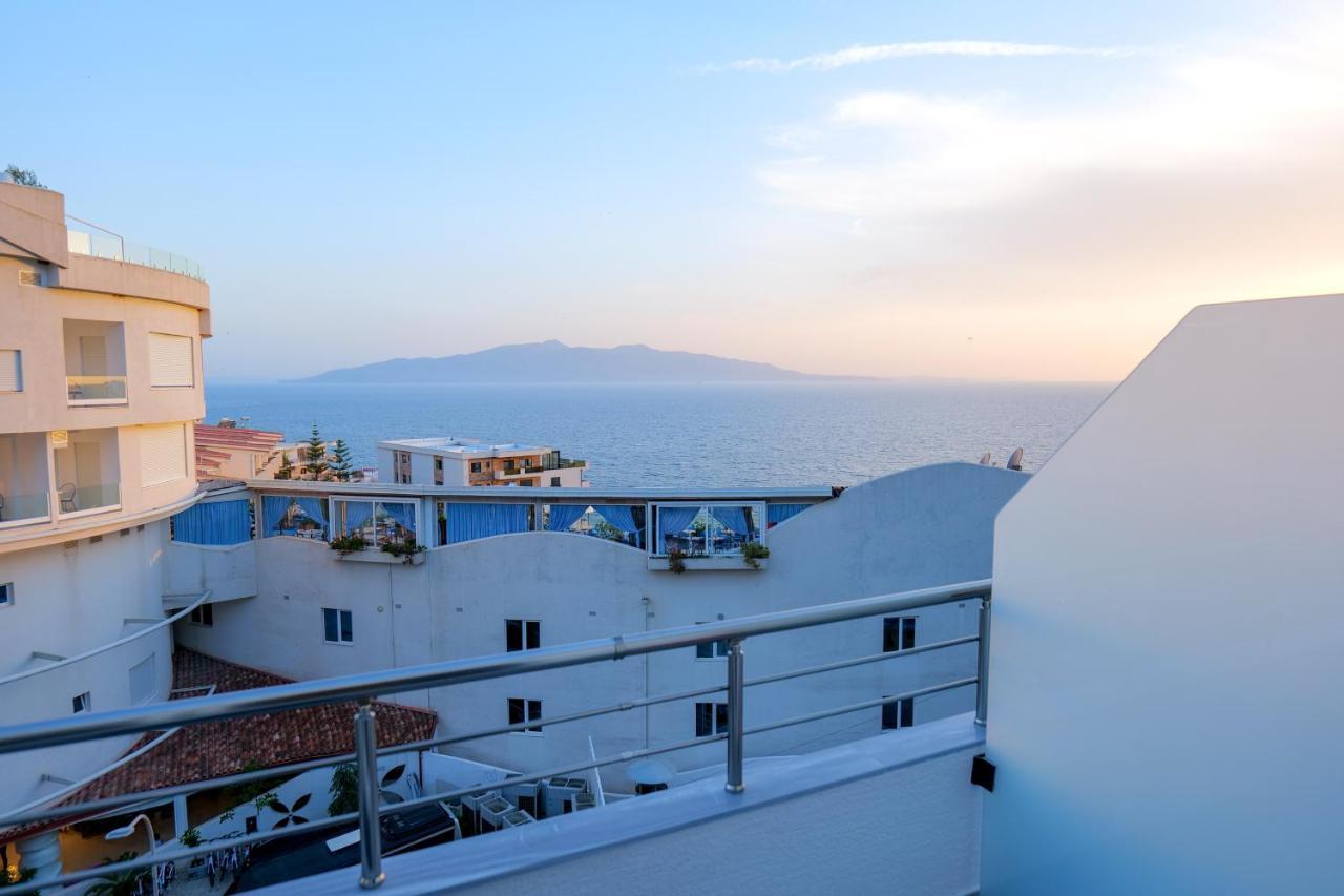 Gjoka Apartments, In Front Of Bougainville Bay Sarandë エクステリア 写真