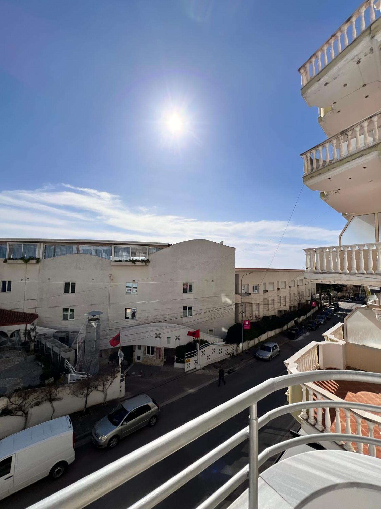 Gjoka Apartments, In Front Of Bougainville Bay Sarandë エクステリア 写真
