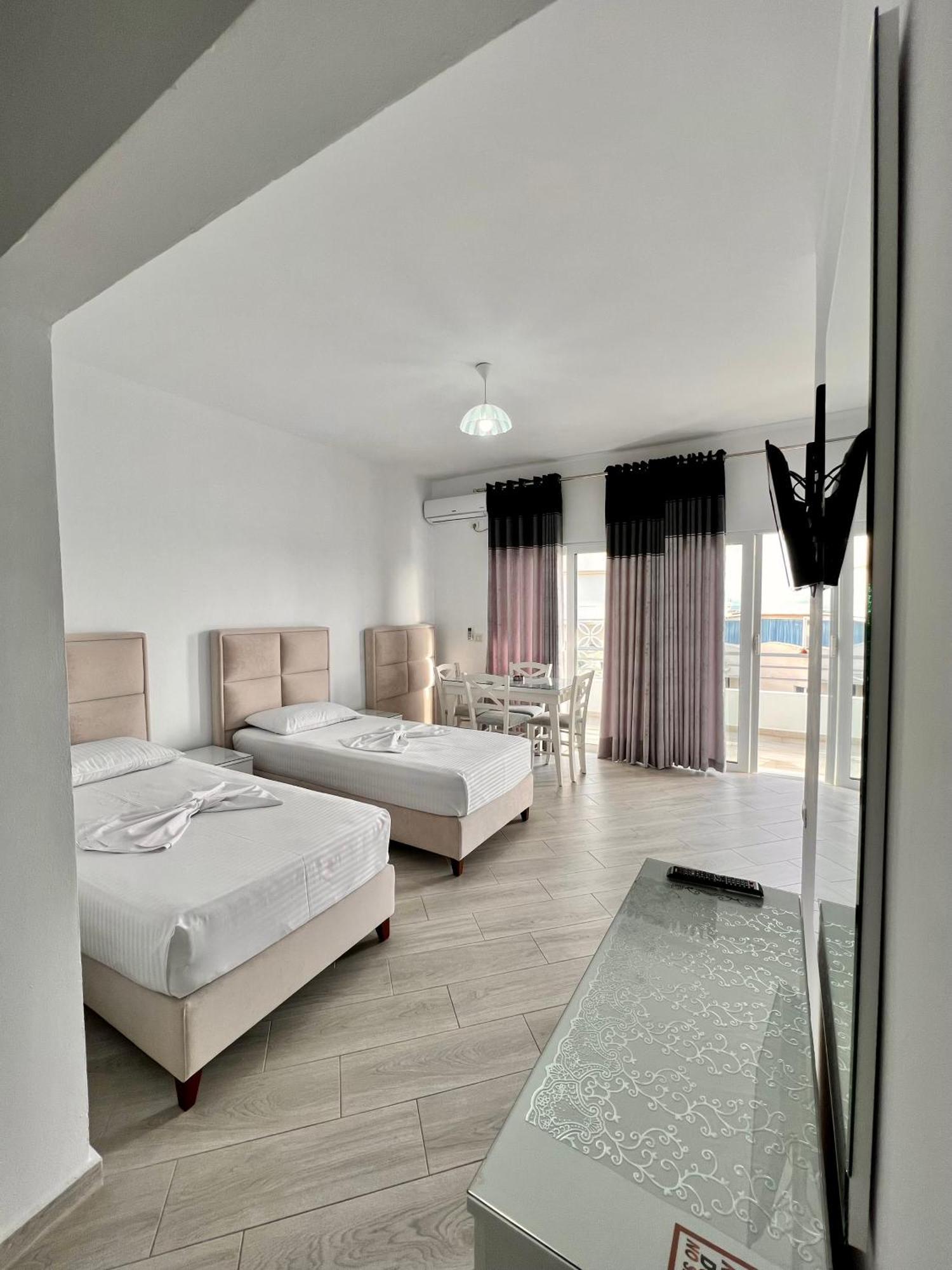 Gjoka Apartments, In Front Of Bougainville Bay Sarandë 部屋 写真
