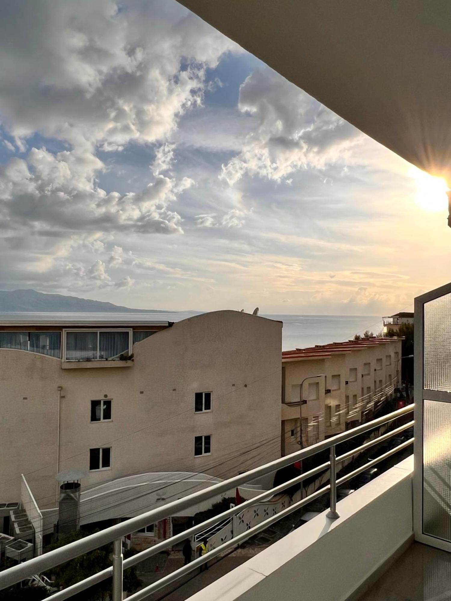 Gjoka Apartments, In Front Of Bougainville Bay Sarandë エクステリア 写真