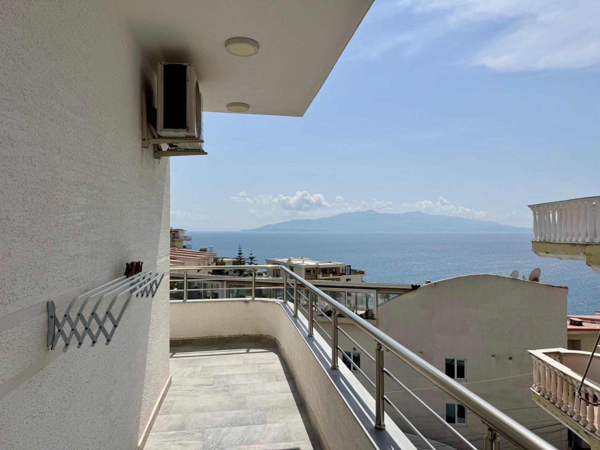 Gjoka Apartments, In Front Of Bougainville Bay Sarandë エクステリア 写真