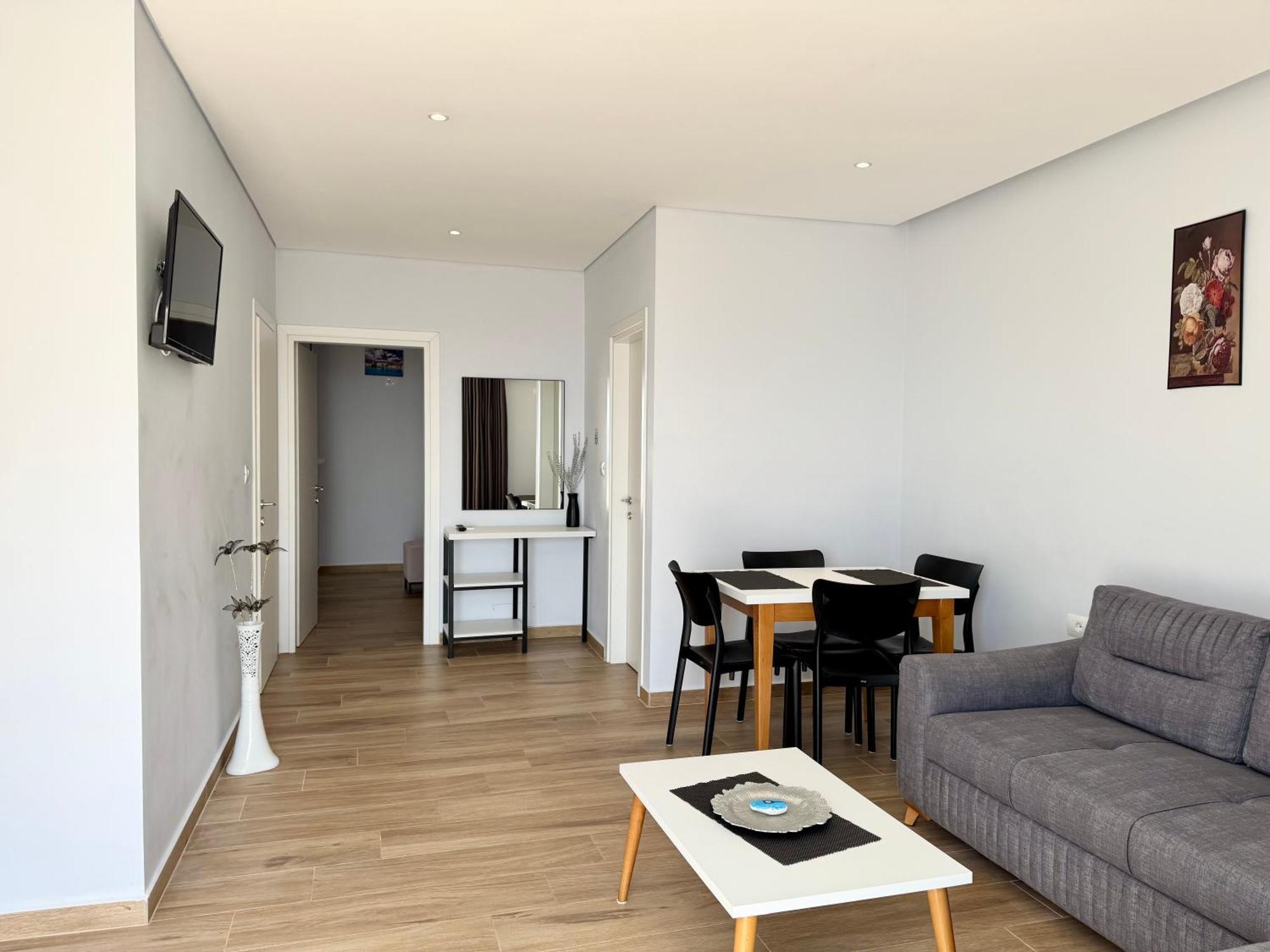 Gjoka Apartments, In Front Of Bougainville Bay Sarandë エクステリア 写真